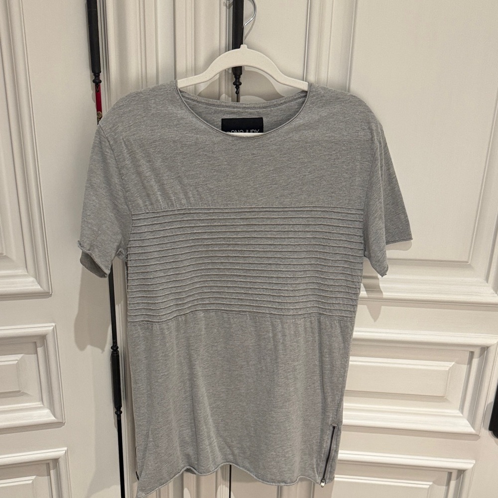 nANA judy Gray Short Sleeve Tee
